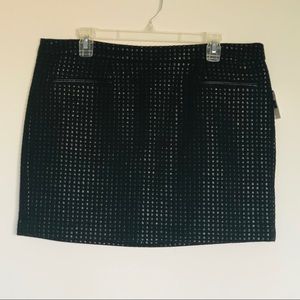 Gap skirt with back zipper